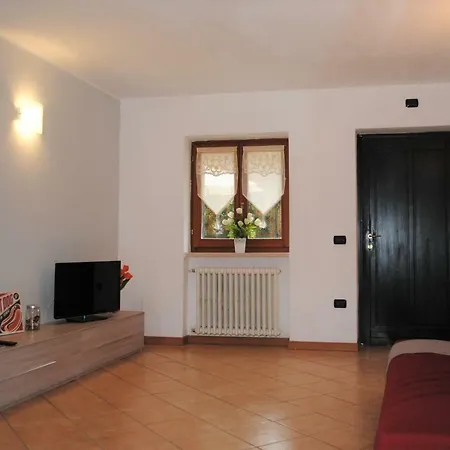 Casa Mondragon